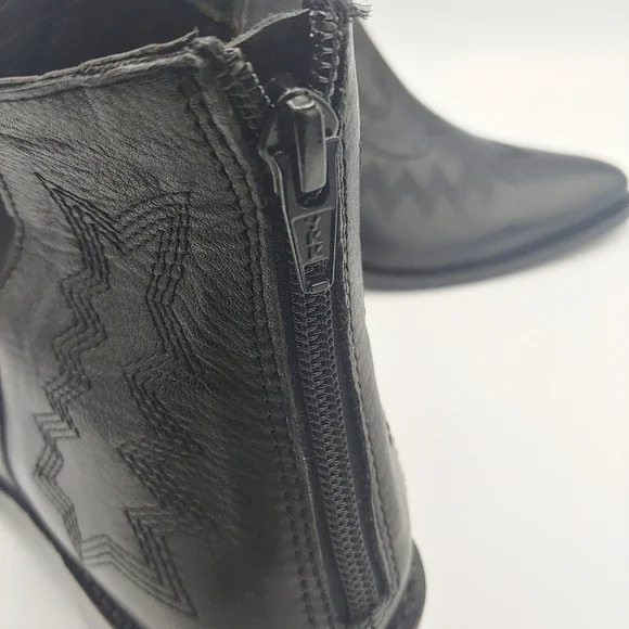 Western Leather Black Cowboy Boot Ankle Boho Shoe New bootie - Picture 10 of 11